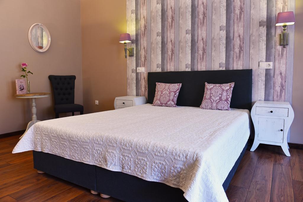 Guest House Romantika Panzio Gyula Quarto foto